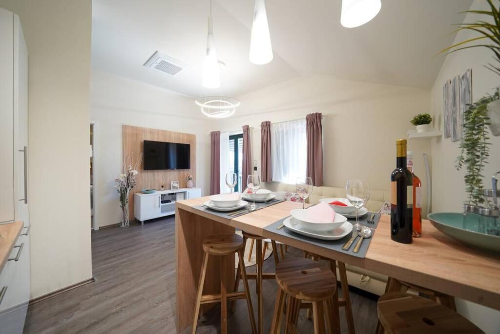 Apartment Vala, 4*, Sea View & Private Heated Pool Pridraga Zewnętrze zdjęcie